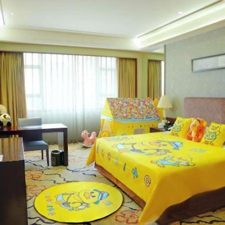 Eurasia International Hotel Tungkuan Kültér fotó