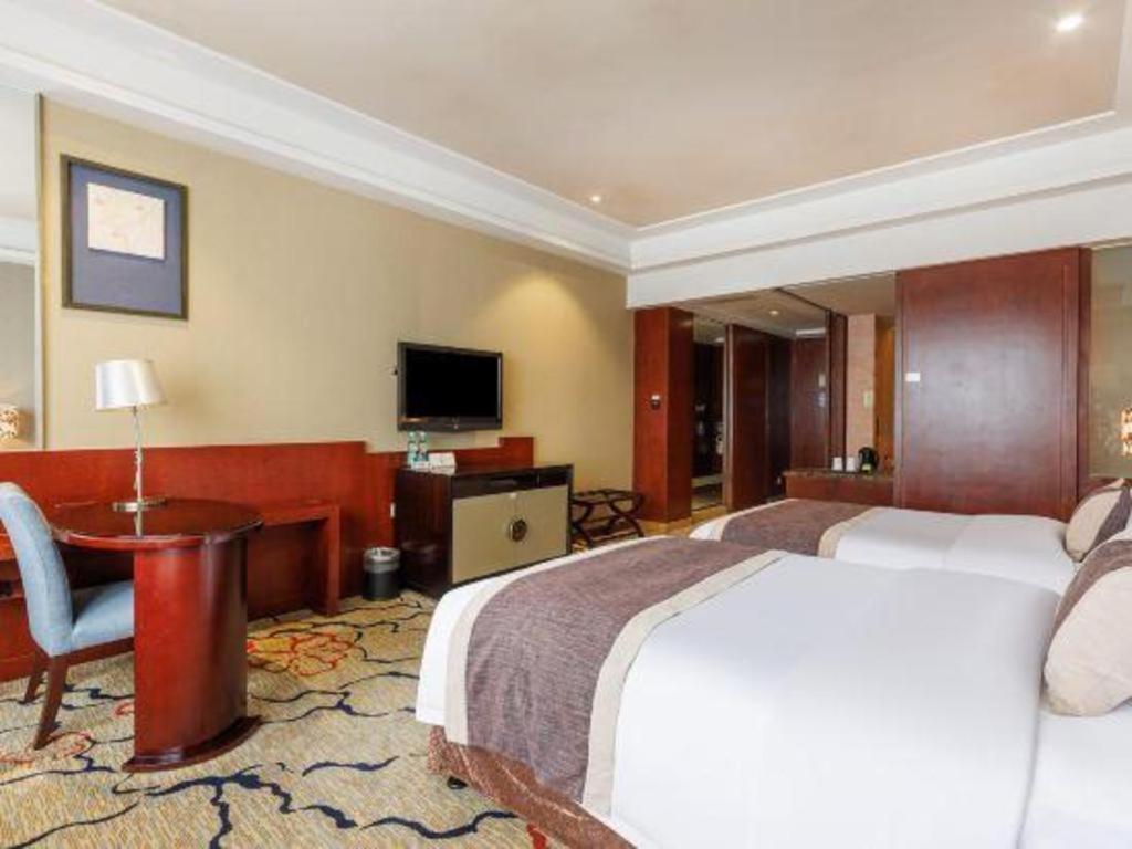 Eurasia International Hotel Tungkuan Kültér fotó