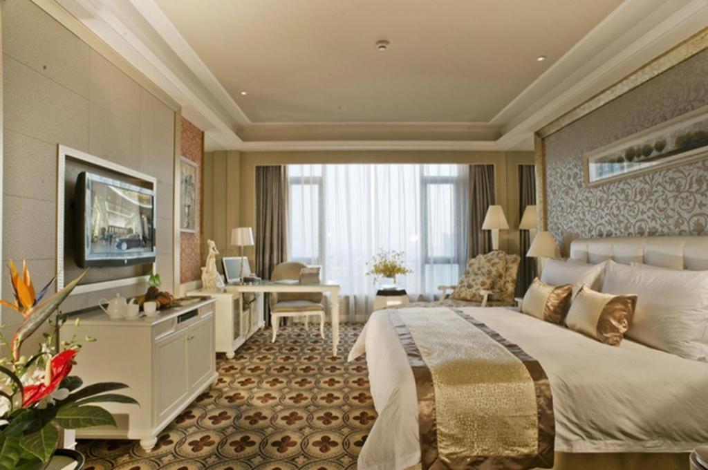 Eurasia International Hotel Tungkuan Kültér fotó