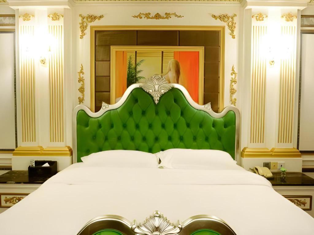 Eurasia International Hotel Tungkuan Kültér fotó