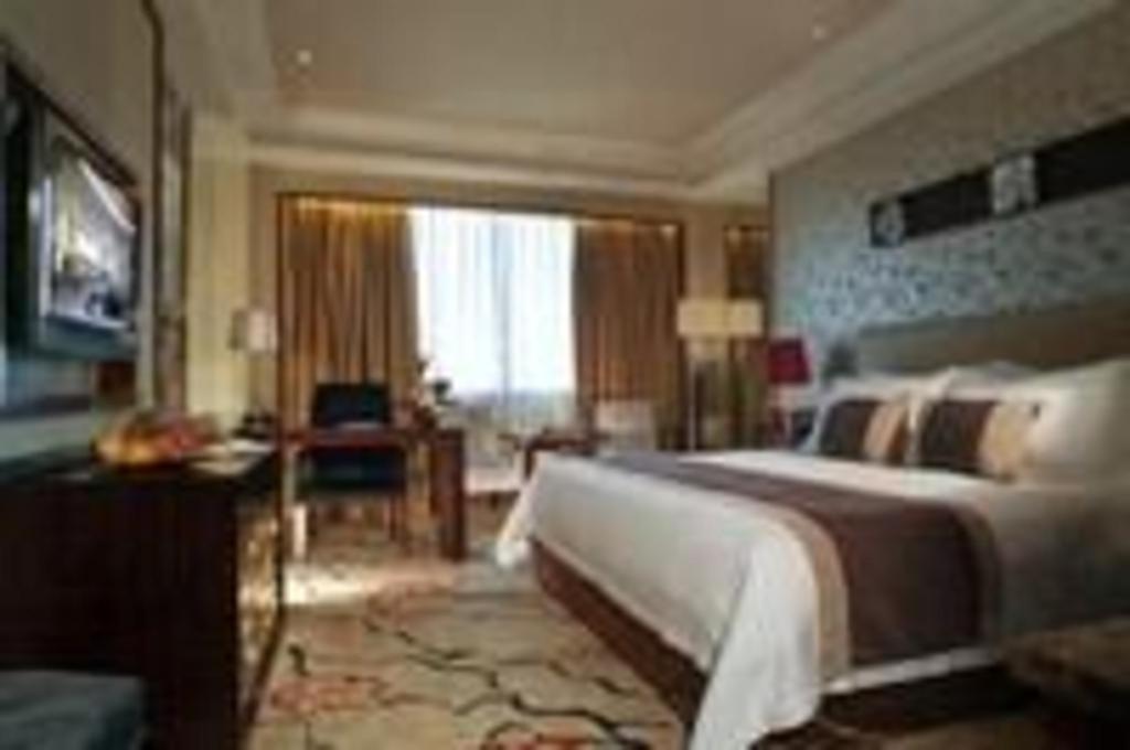 Eurasia International Hotel Tungkuan Kültér fotó