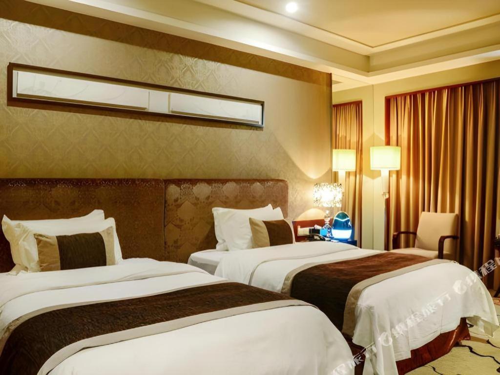 Eurasia International Hotel Tungkuan Kültér fotó